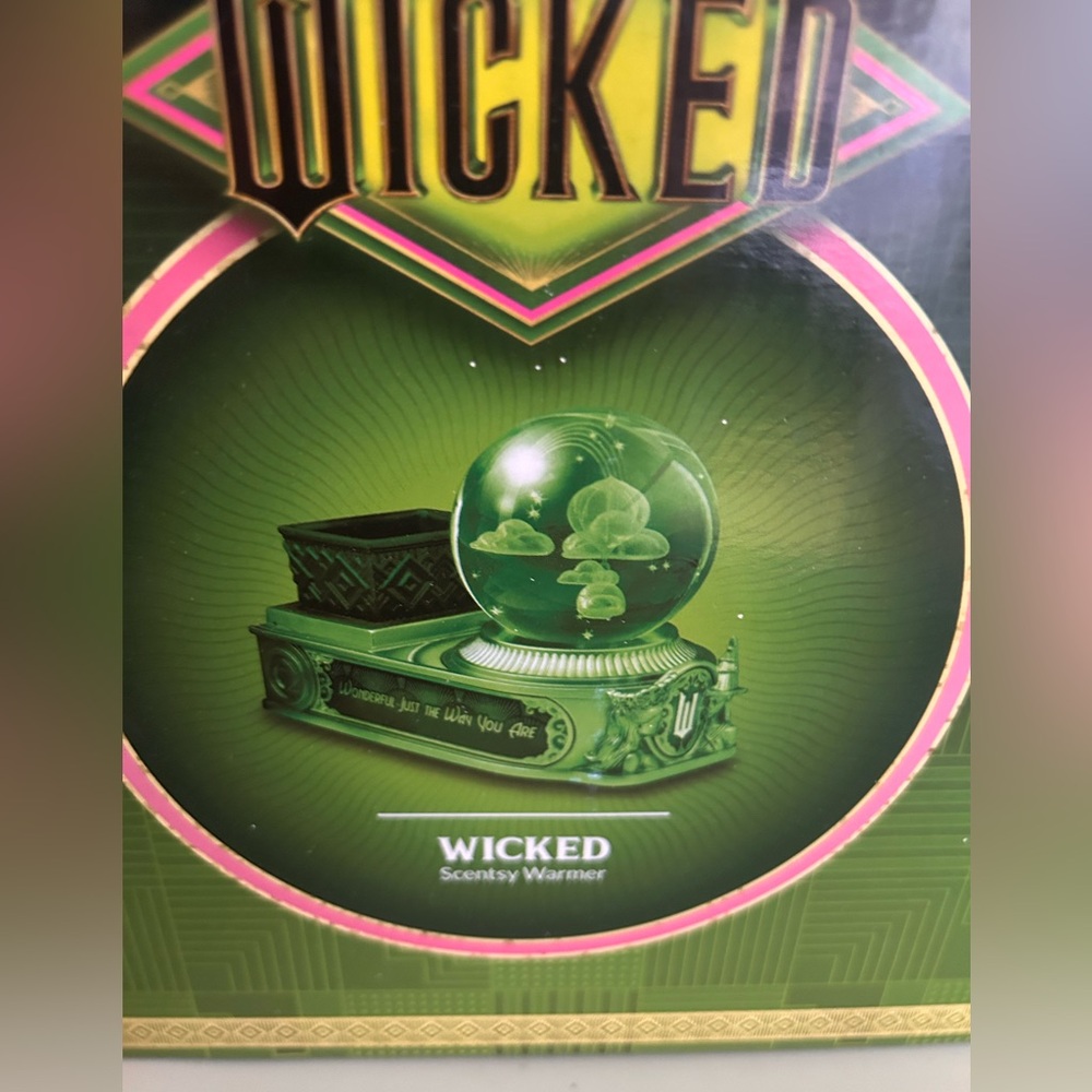 Scentsy Wicked Warmer  Wax Melt  Themed Decor